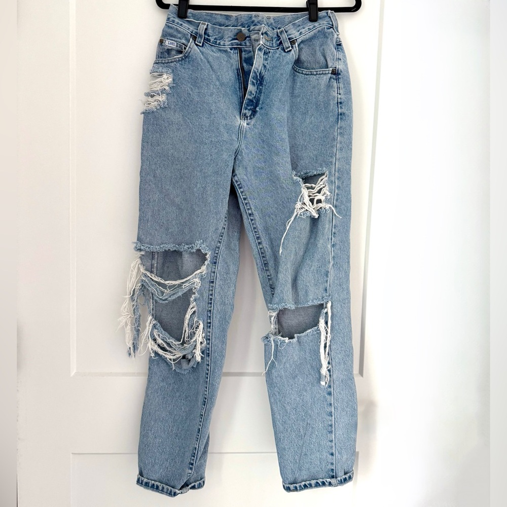 Lee Ripped Boyfriend Jeans - Size 29